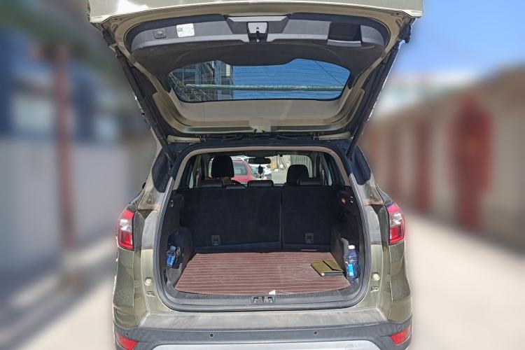 Used Ford Kuga 2018 EcoBoost 180 Two-Wheel-Drive Luxury Wing Edition
