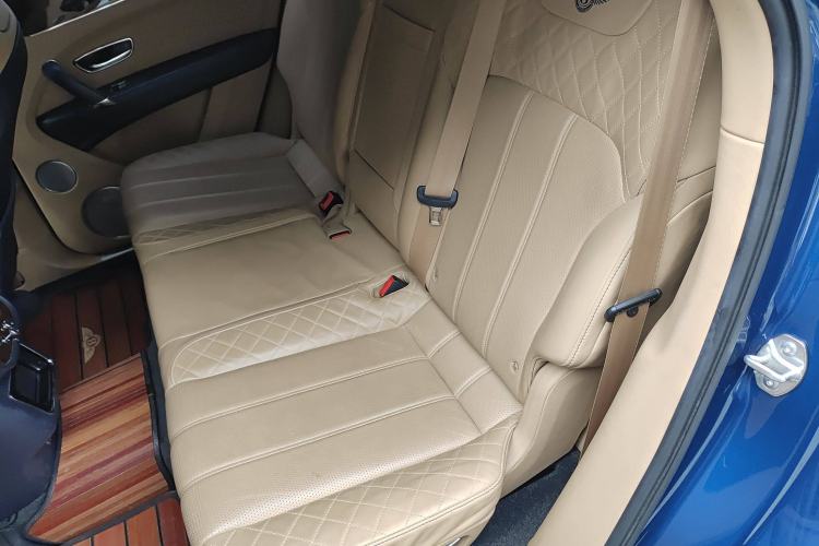 Used Bentley Bentayga 2016 6.0T Standard Edition
