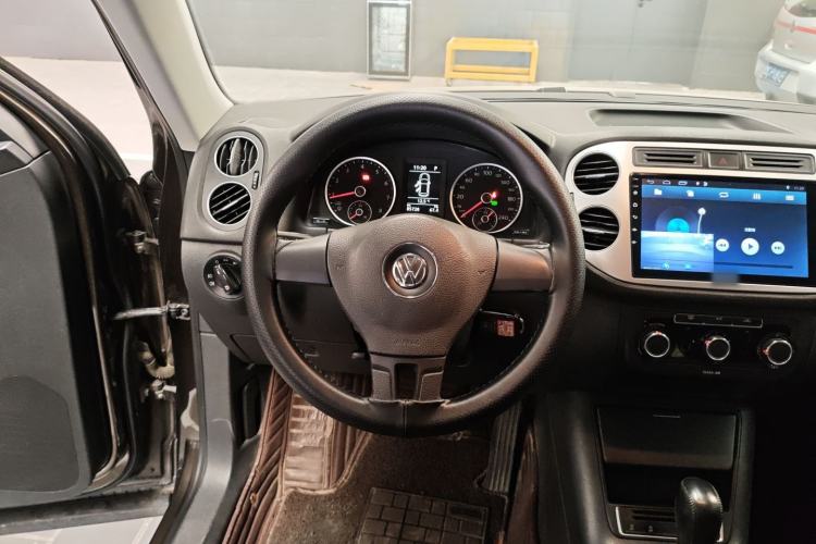 Used Volkswagen Tiguan L 2016 280TSI Automatic Two-Wheel-Drive Silk Road Style Edition