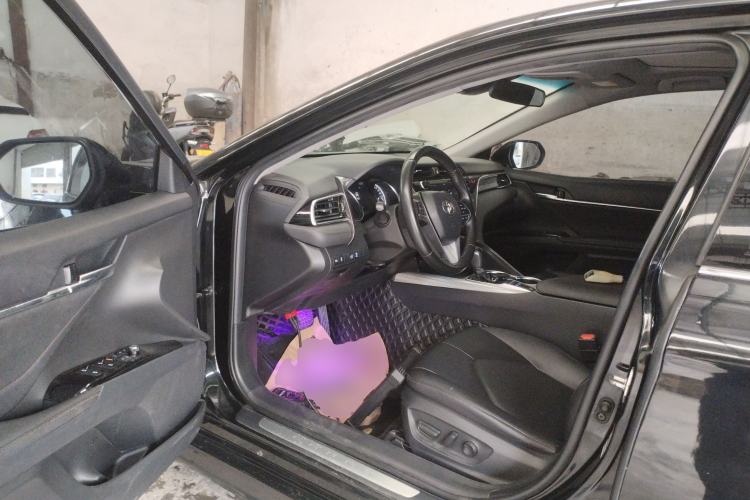 Used Toyota Camry 2019 Dual-Engine 2.5 HG Luxury Edition China VI Standard Driver Seat