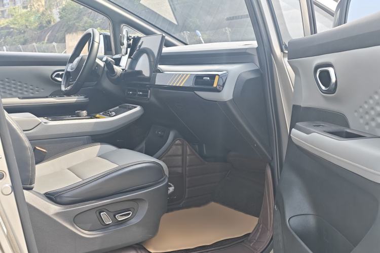 Used AION Y 2022 80 Intelligent Driving Version Interior 4