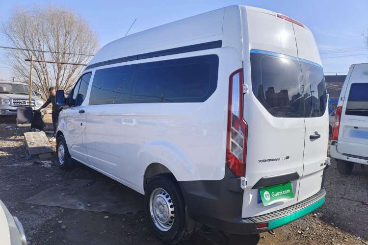 Used Ford Transit 2019 2.0T Diesel Multi-Purpose Commercial Vehicle Mid-Drive Mid-Roof 6-Seater China VI Standard
