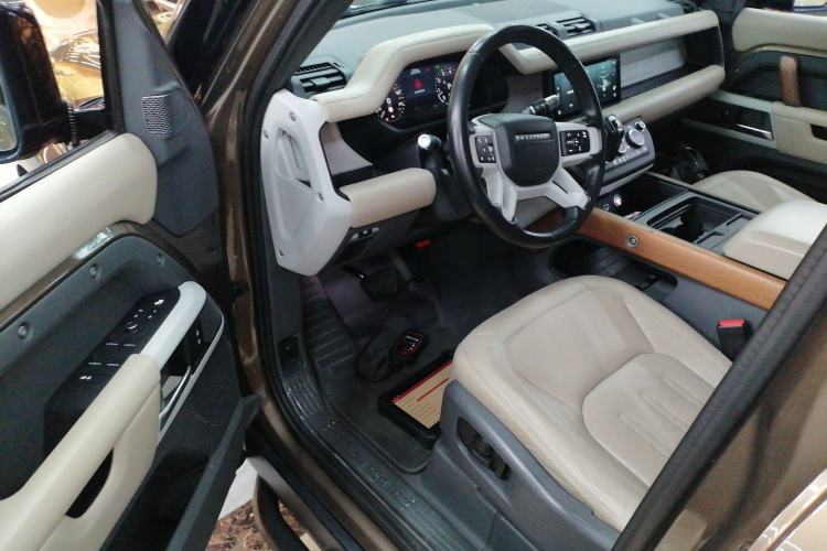 Used Land Rover Defender 2020 110 P400 HSE
