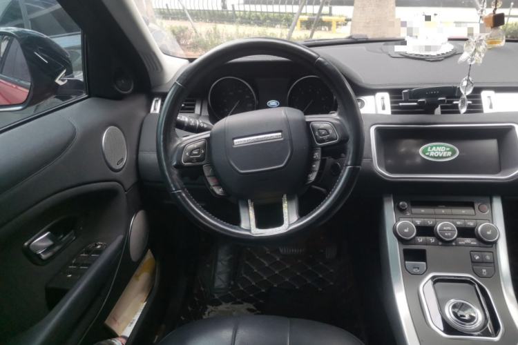 Used Land Rover Range Rover Evoque 2018 240 PS SE Smart Brilliance Edition
