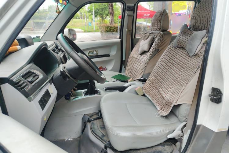 Used Jinbei New Hiace X30L 2016 1.5L Business Edition DLCG14 Left Front Seat