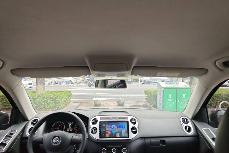 Used Volkswagen Tiguan L 2016 280TSI Automatic Two-Wheel-Drive Silk Road Style Edition
