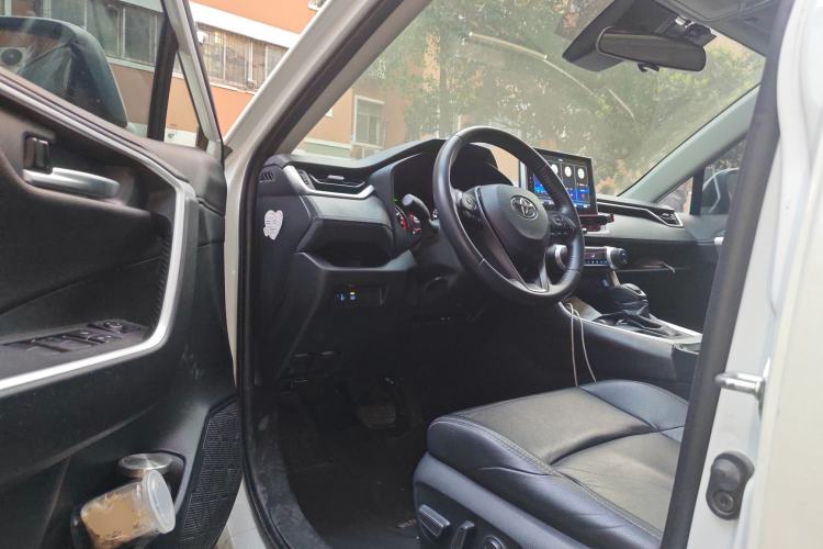 Used Toyota Wildlander 2021 2.0L CVT 4x4 Luxury Edition