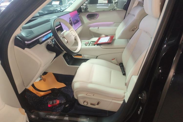 Used Lynk & Co 900 2025 2.0T Ultra