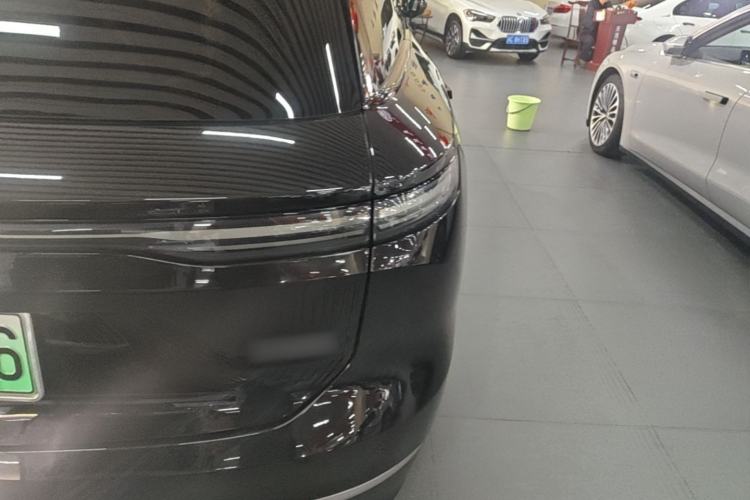 Used Nio ES8 2023 75 kWh Executive Edition
