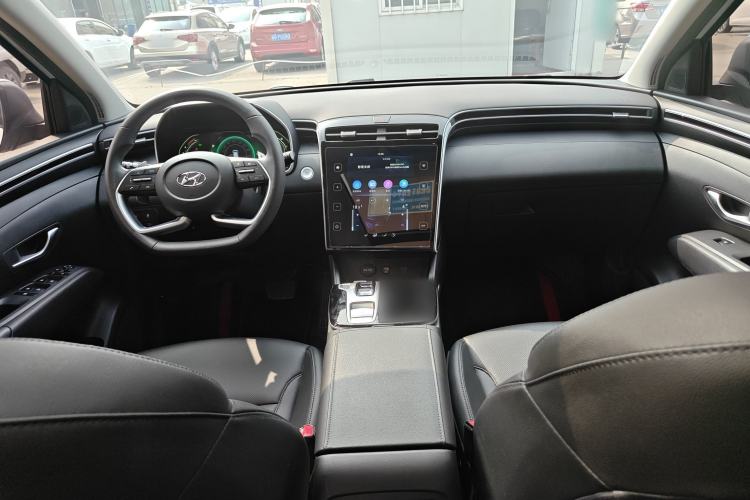 Used Hyundai Tucson 2023 Tucson L 1.5T Automatic Two-Wheel Drive GLX Elite Edition Center Console