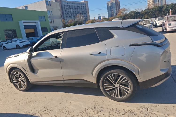 Used Lynk & Co 08 EM-P 2023 120km Long-Range Halo
