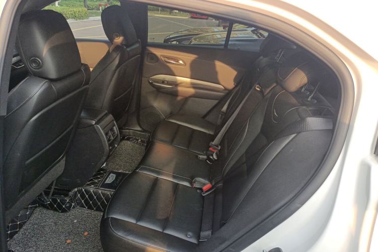 Used Cadillac XT4 2018 28T Two-Wheel Drive Leading Version Left Rear Seat