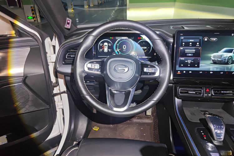 Used GAC Trumpchi GS8 2022 Flagship Series 2.0 TGDI Two-Wheel-Drive Prestige Edition (7 Seats) Steering Wheel