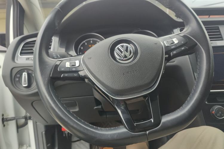 Used Volkswagen Golf 2020 Zhiai Edition 200TSI DSG Comfort Model
