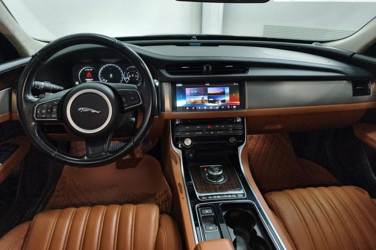 Used Jaguar XFL 2017 XFL 2.0T 240PS Luxury Edition