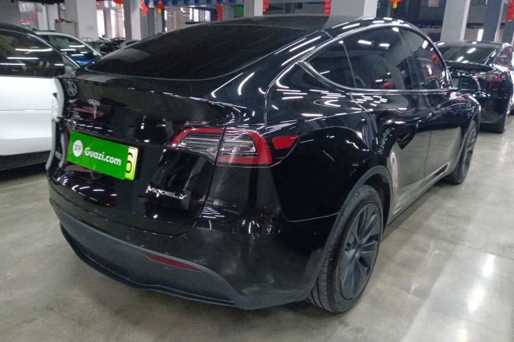 Used Tesla Model Y 2023 Rear-Wheel-Drive Version

