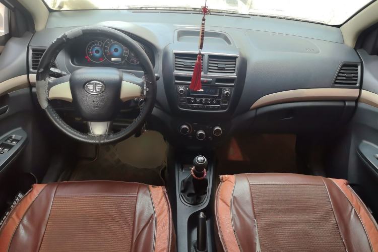 Used FAW Weizhi V5 2012 1.5L Manual Standard Edition
