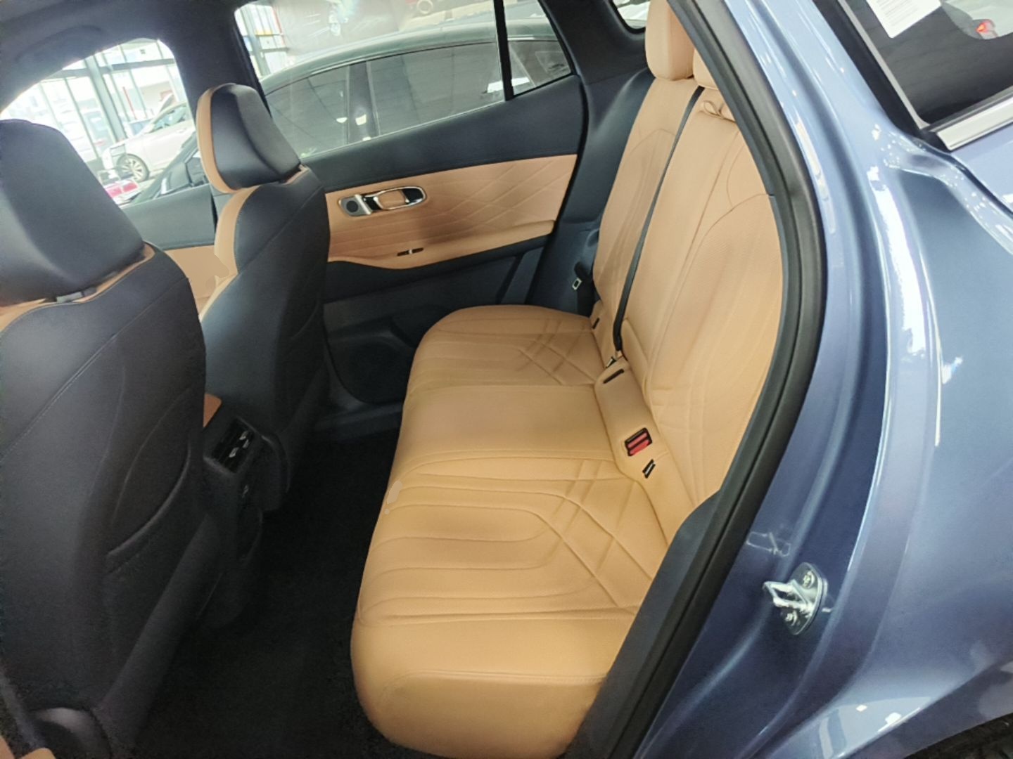 Geely Galaxy Xingjian 7 EM-i 2025 120km Navigator Edition — снимка 20