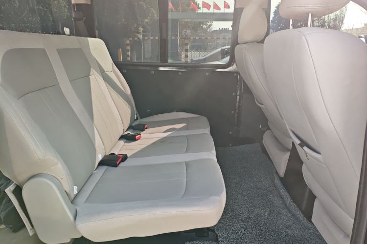 Used FORTHING Lingzhi 2023 M5 1.6L Practical Model 5 Seats