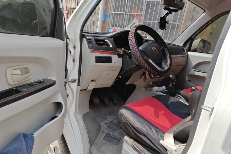 Used Jinbei New Hiace X30L 2018 1.5L Box Truck Wealth Edition DLCG14 Driver Seat