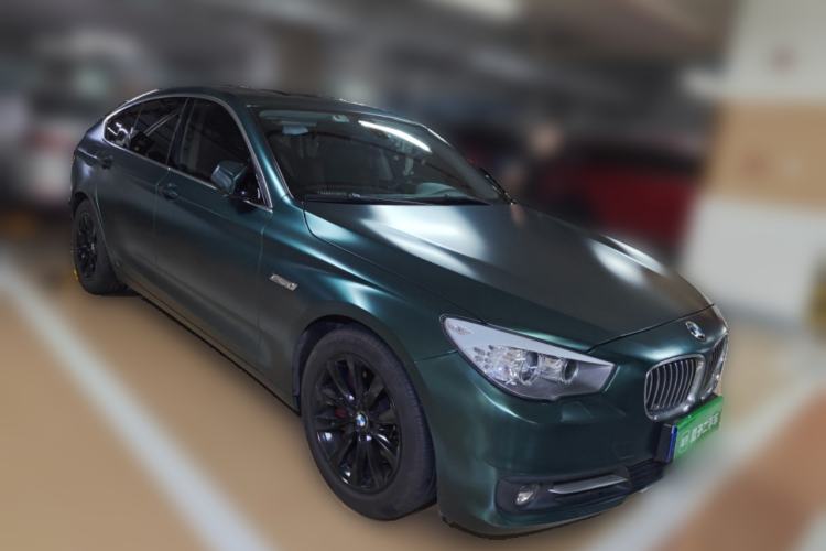 Used BMW 5 Series GT 2015 528i Leading Model Front Right 45 Deg