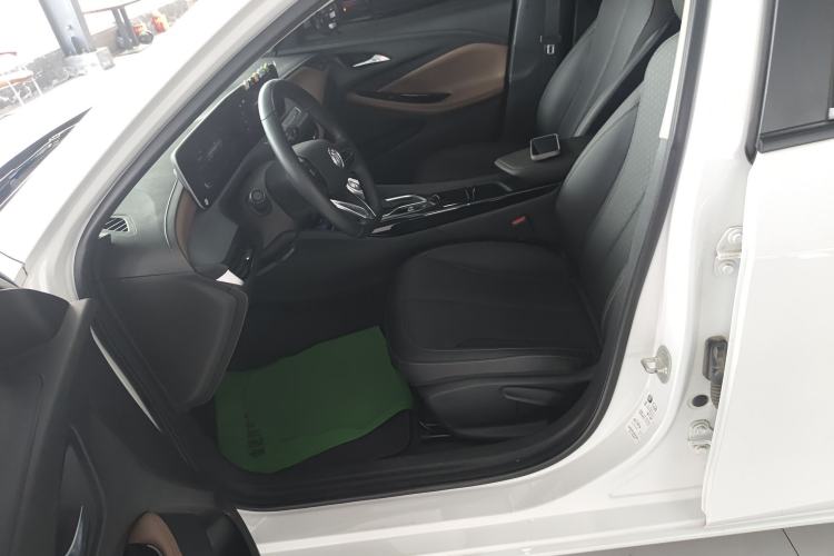 Used Buick Verano 2022 Pro 533T Fun Edition Left Front Seat