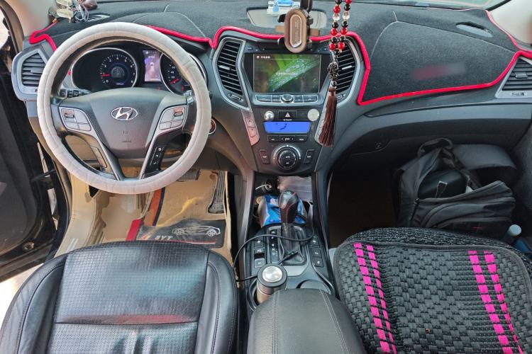 Used Hyundai Santa Fe 2013 2.0T Automatic All-Wheel Drive Top Trim