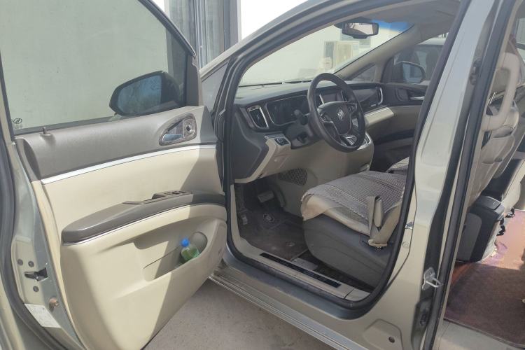 Used Buick GL8 2011 3.0L GT Luxury Business Haoya Edition
