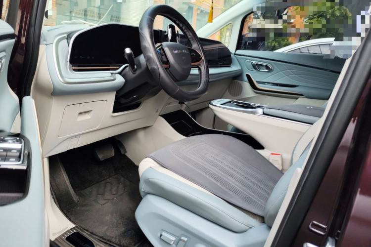 Used SAIC MAXUS G90 2022 2.0T Interstellar Six-Seater Edition
