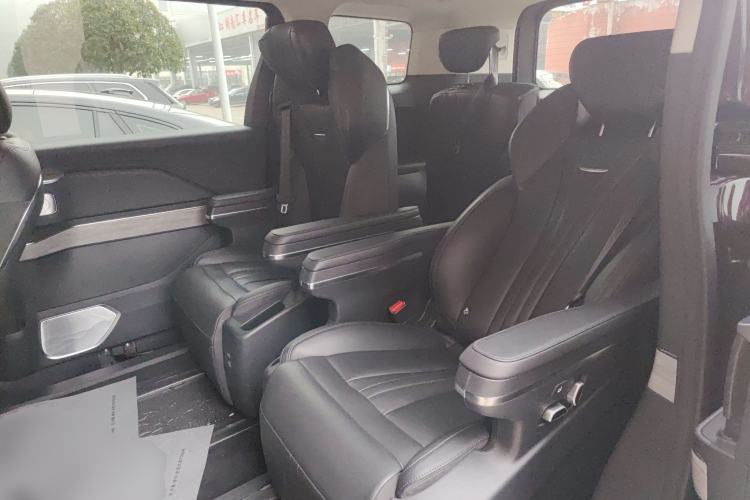 Used Hongqi HQ9 PHEV 2024 2.0T Four-Wheel Drive Business Edition
