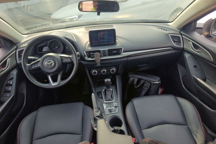 Used Mazda 3 Axela 2017 Hatchback 1.5L Automatic Comfort Model Emission Standard China V