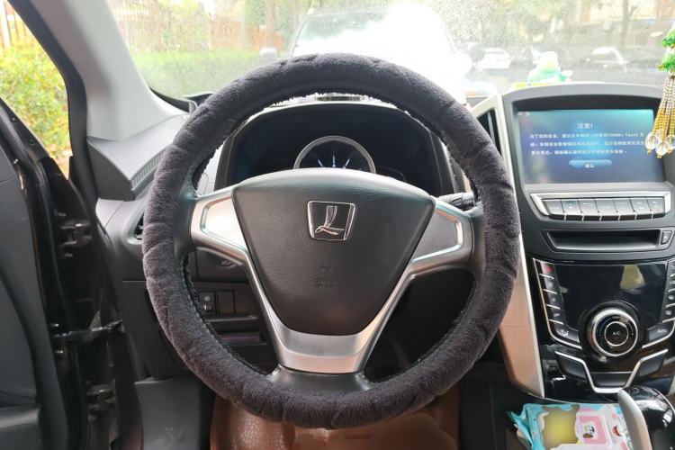 Used Luxgen U6 SUV 2015 1.8T Fashion-Upgraded Model Steering Wheel