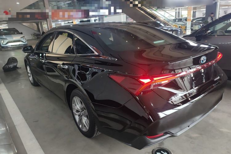 Used Toyota Avalon 2019 Dual-Engine 2.5L Luxury Edition China VI Standard