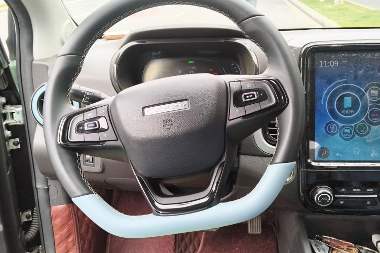 Used Chery QQ Little Ant 2022 Restyled Version Sweet Pink Edition Low-Sugar Version Lithium Iron Phosphate Battery 30.7 kWh 30 kW 301 km Steering Wheel