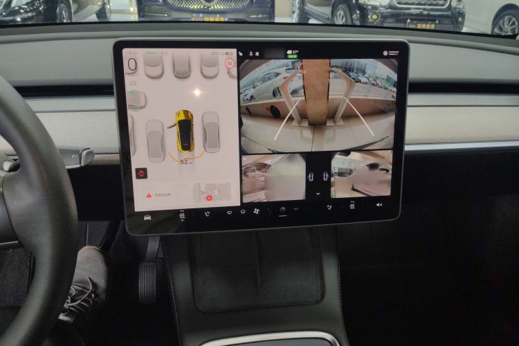 Used Tesla Model Y 2023 Rear-Wheel-Drive Version
