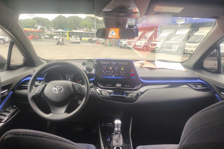 Used Toyota C-HR 2020 2.0L Leading Edition Center Console