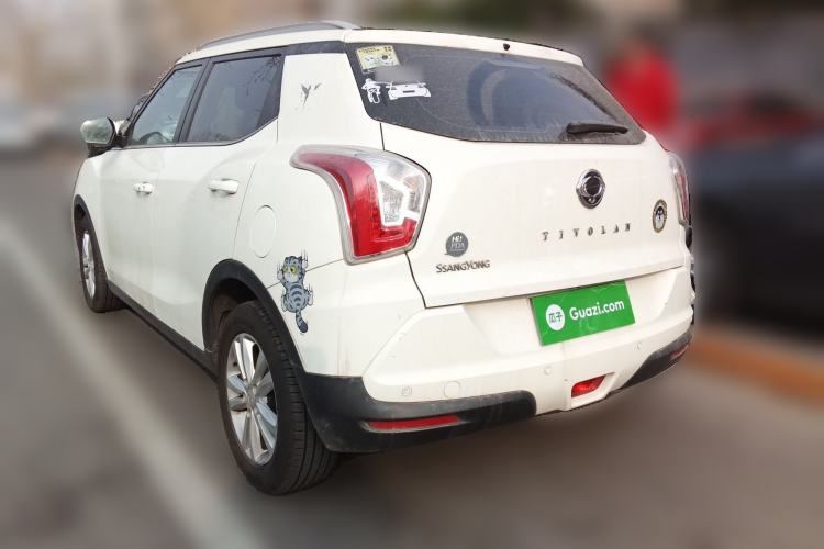 Used SsangYong Tivolan 2015 1.6L Automatic Two-Wheel Drive ZhiShang Edition Rear Left 45 Deg