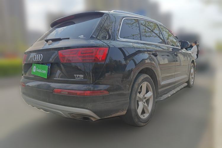 Used Audi Q7 
