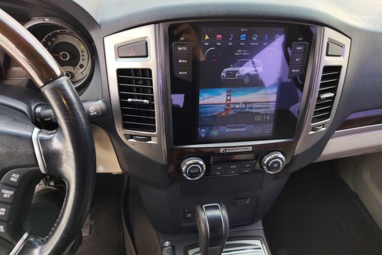 Used Mitsubishi Pajero 