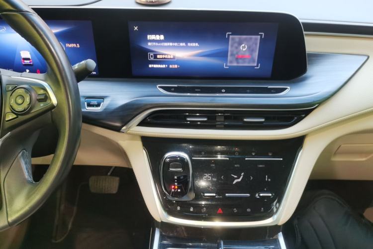 Used Buick GL8 2023 ES Lu Zun Deluxe Model
