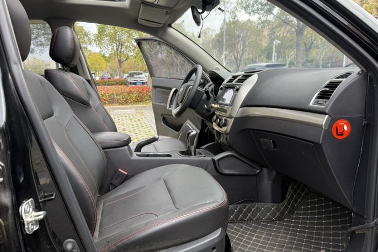 Used Geely Auto GX7 2015 Classic Edition 1.8L Manual Elite Model China V Standard Interior 7