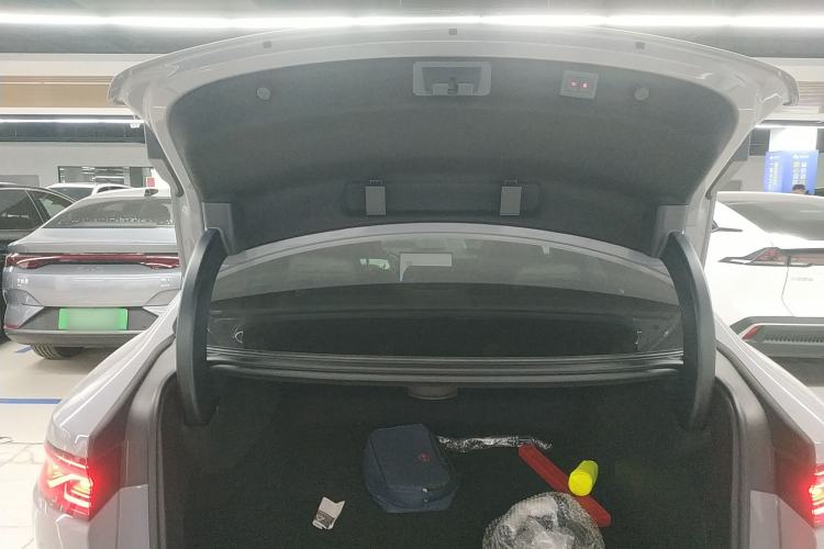 Used BYD Han 2025 EV Intelligent Driving Edition 701KM LiDAR Flagship Model