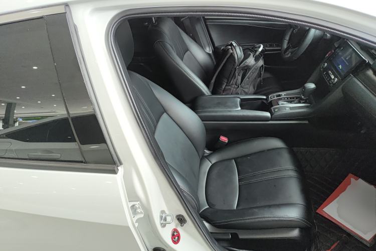 Used Honda Civic 2021 HATCHBACK 220TURBO CVT New Trendsetter