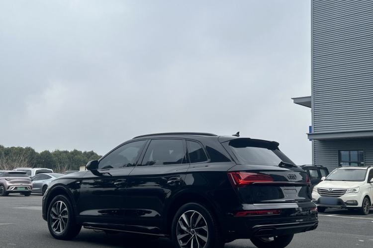 Used Audi Q5L 2022 40T Fashionable and Dynamic Model

