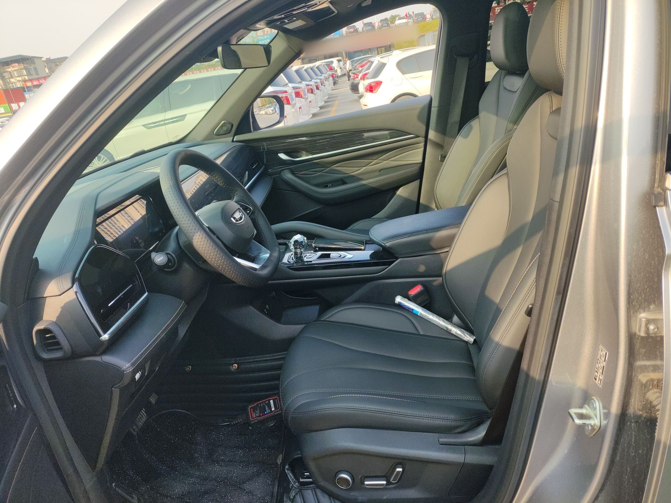 Geely Auto Monjaro L 2024 2.0TD DCT EVO Two-Wheel Drive Long-Range Version — снимка 16
