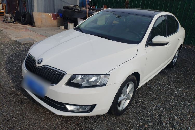Used Skoda Octavia 2015 1.6L Manual Yijun Edition