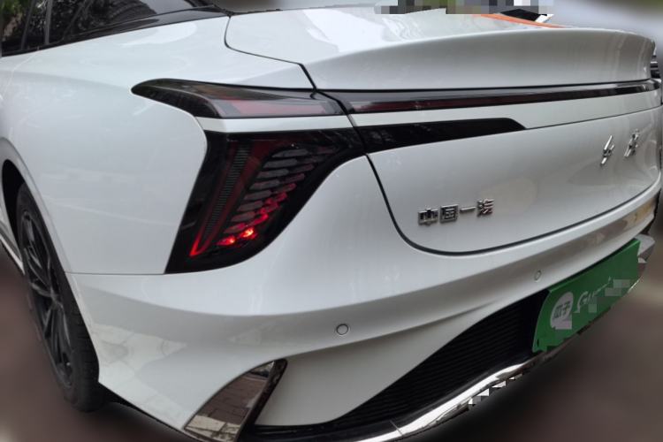 Used Hongqi H6 2023 2.0T ZhiShang Version Rear Left 45 Deg