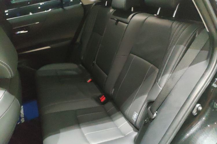 Used Toyota Harrier 2023 2.0L CVT Two-Wheel Drive Deluxe Edition