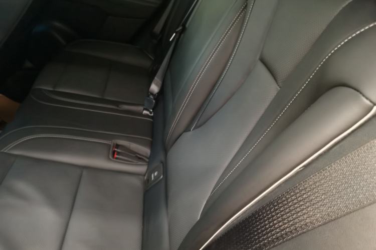 Used Buick Envision 2022 Facelift Encore S 552T Two-Wheel-Drive Luxury Model