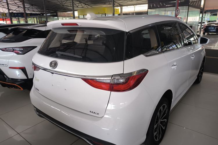 Used BYD Song MAX 2019 1.5T Automatic Smart Connect Ruiyi Sunroof Model 7 Seats China VI Standard
